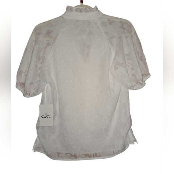 CeCe Textured White Blouse, Size XS, NWT - Picture 2 of 7